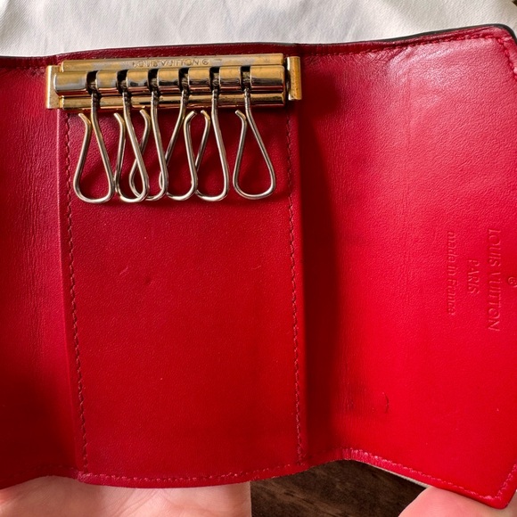 Louis Vuitton Monogram 6 Key Holder - Picture 6 of 7